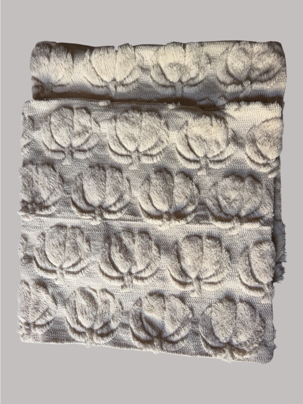 Plush Textured Bath Towel in Cream - Soft Everyday Luxury